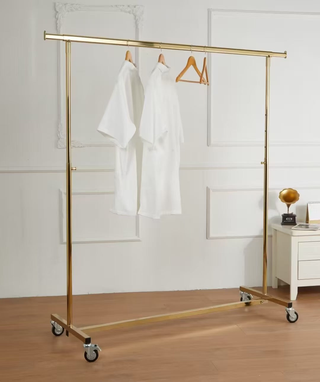 Stender appendiabiti pieghevole e regolabile 140cm con ruote